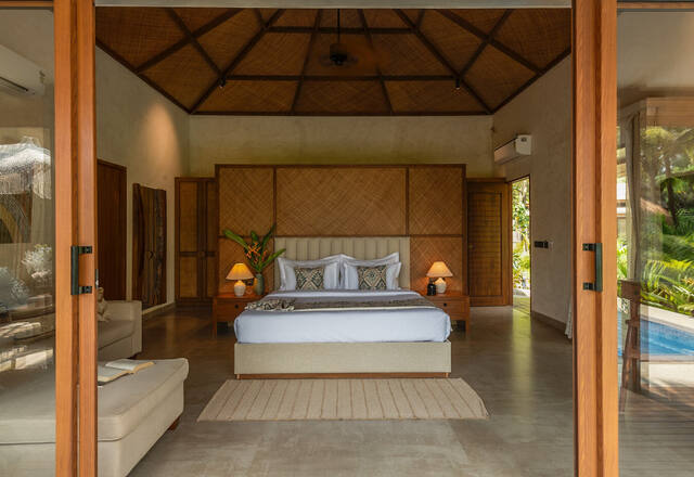 Luxury Beachfront 2 BHK Private Pool Villa photo 3