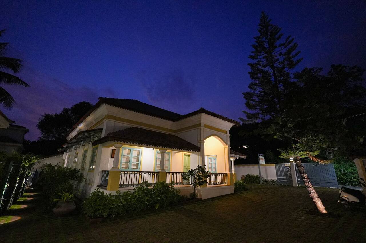Portuguese 4 BHK Villa photo 1