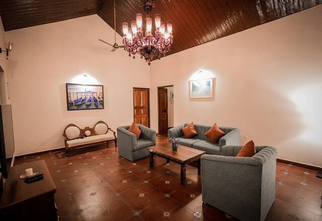 Portuguese 4 BHK Villa photo 2
