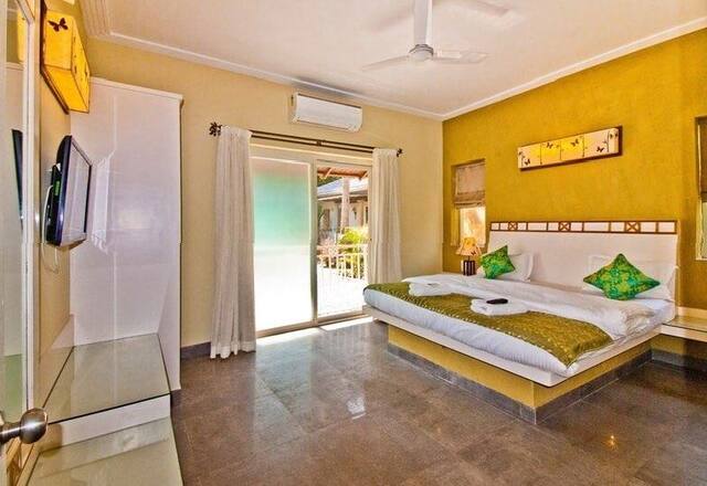 Luxury 5 BHK Private Pool Villa photo 5
