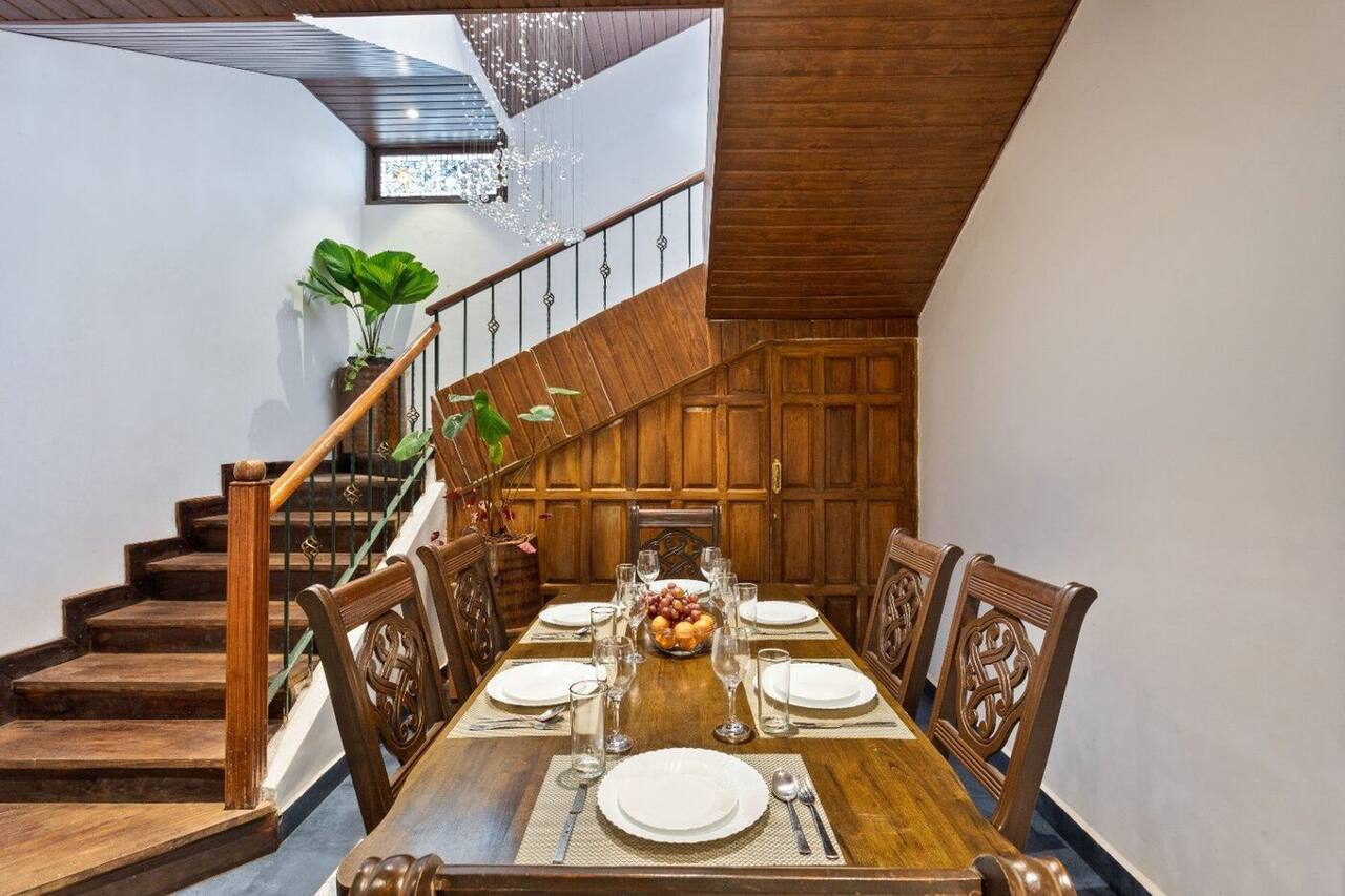 6 BHK Villa photo 1