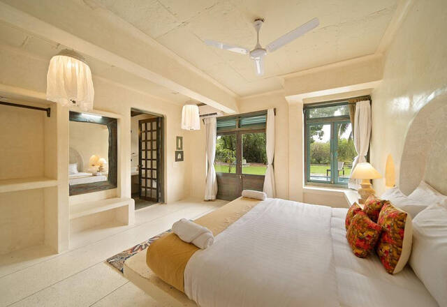Luxury 8 BHK Private Pool Villa photo 4