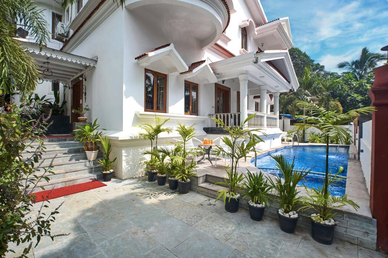 Luxury 8 BHK Private Pool Villa photo 1