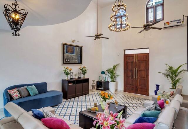 10 BHK Villa