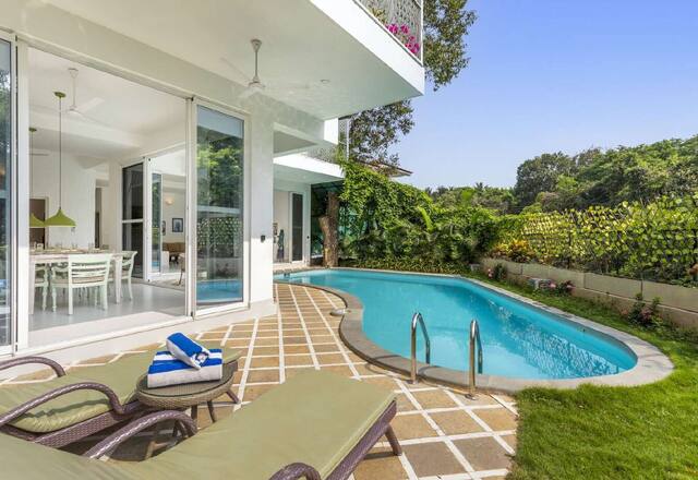 Ultra Luxury 10 BHK Private Pool Villa photo 2