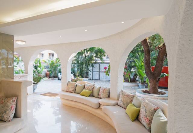 10 BHK Villa photo 4